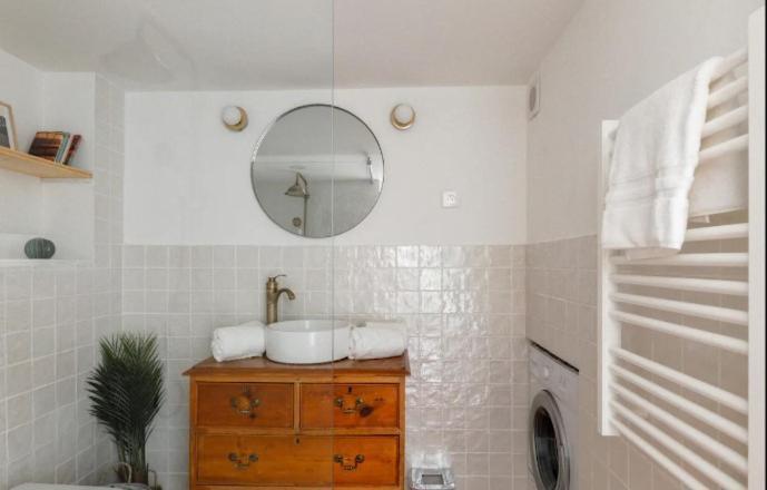 Appartement Authentique Situe En Plein Centre D'Антиб Екстериор снимка